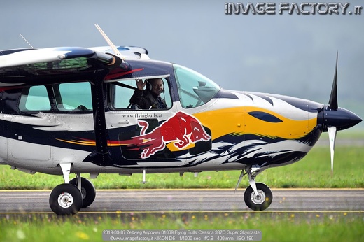 2019-09-07 Zeltweg Airpower 01669 Flying Bulls Cessna 337D Super Skymaster